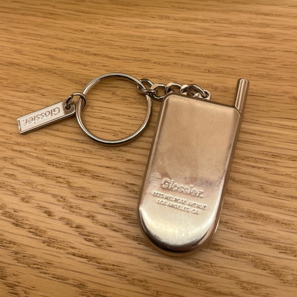 Glossier Flip Phone Keychain a compact mirror New in bag! New York SOHO limited - Picture 11 of 11